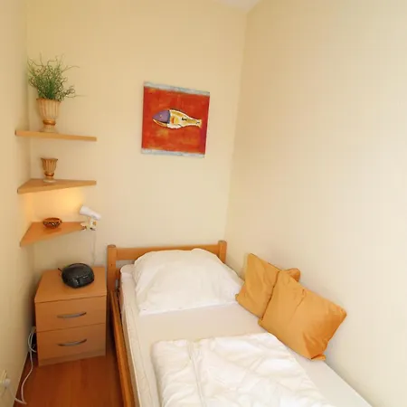 Lord Nelson 115 Apartment *