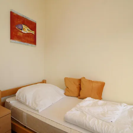 Apartment Lord Nelson 115 *